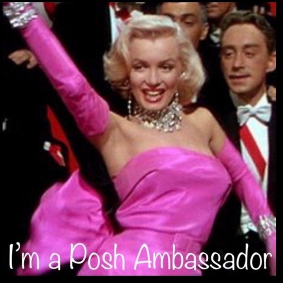 Capris, Workout:Leggings XOXO, Black with side pockets, Size Large - Picture 14 of 16